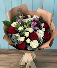 Букет цветов из:  Розы и Альстромерии в Средней Ахтубе