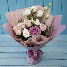Букет цветов из:  Розы и Лизиантусы в Средней Ахтубе