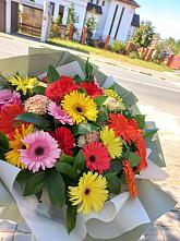 Букет цветов из:  Герберы #REPLACE_PRED# Средней Ахтубе