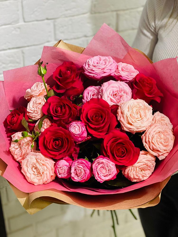 Букет цветов из: Розы в Средней Ахтубе